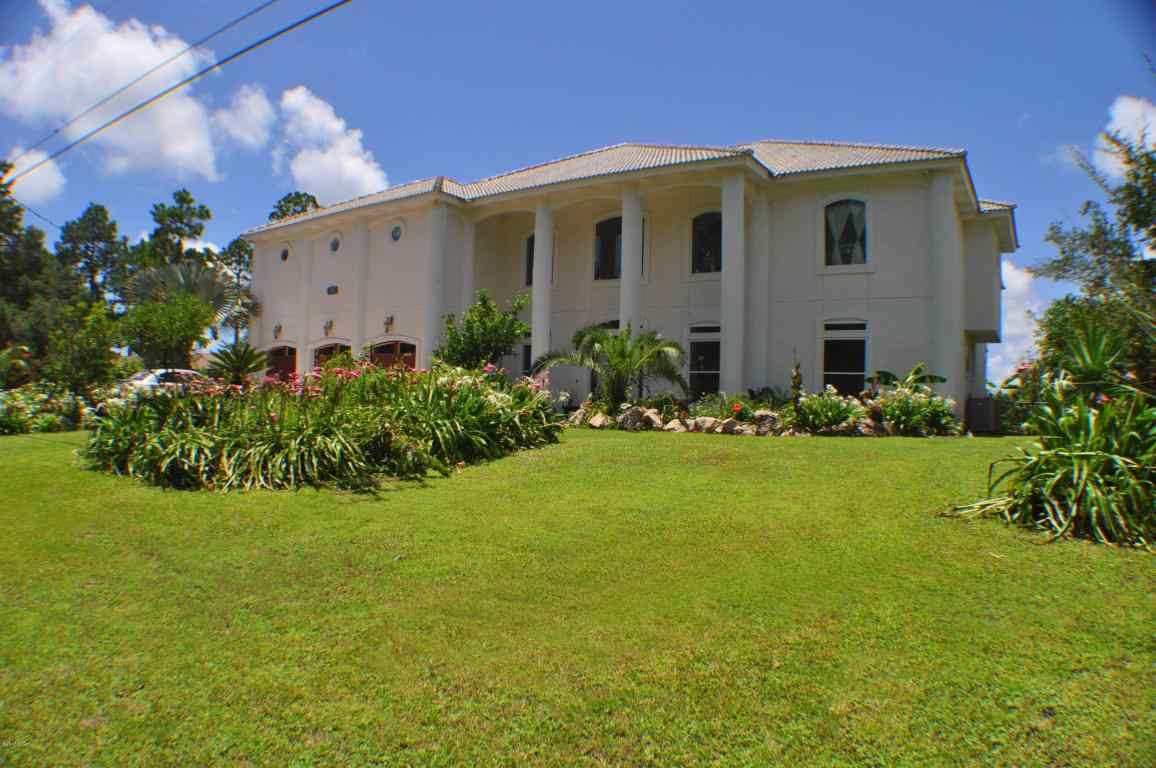 1200 Plantation Dr Panama City, FL 32404